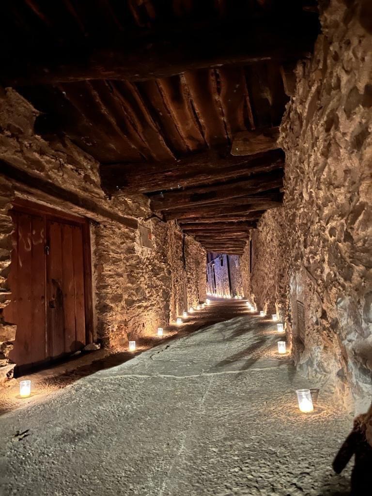 la noche encendida 6 edicion